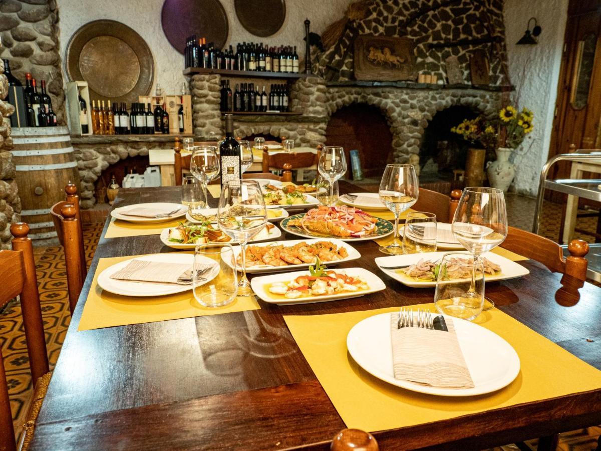 Albergo Ristorante Locanda Rosella Giba Exteriér fotografie